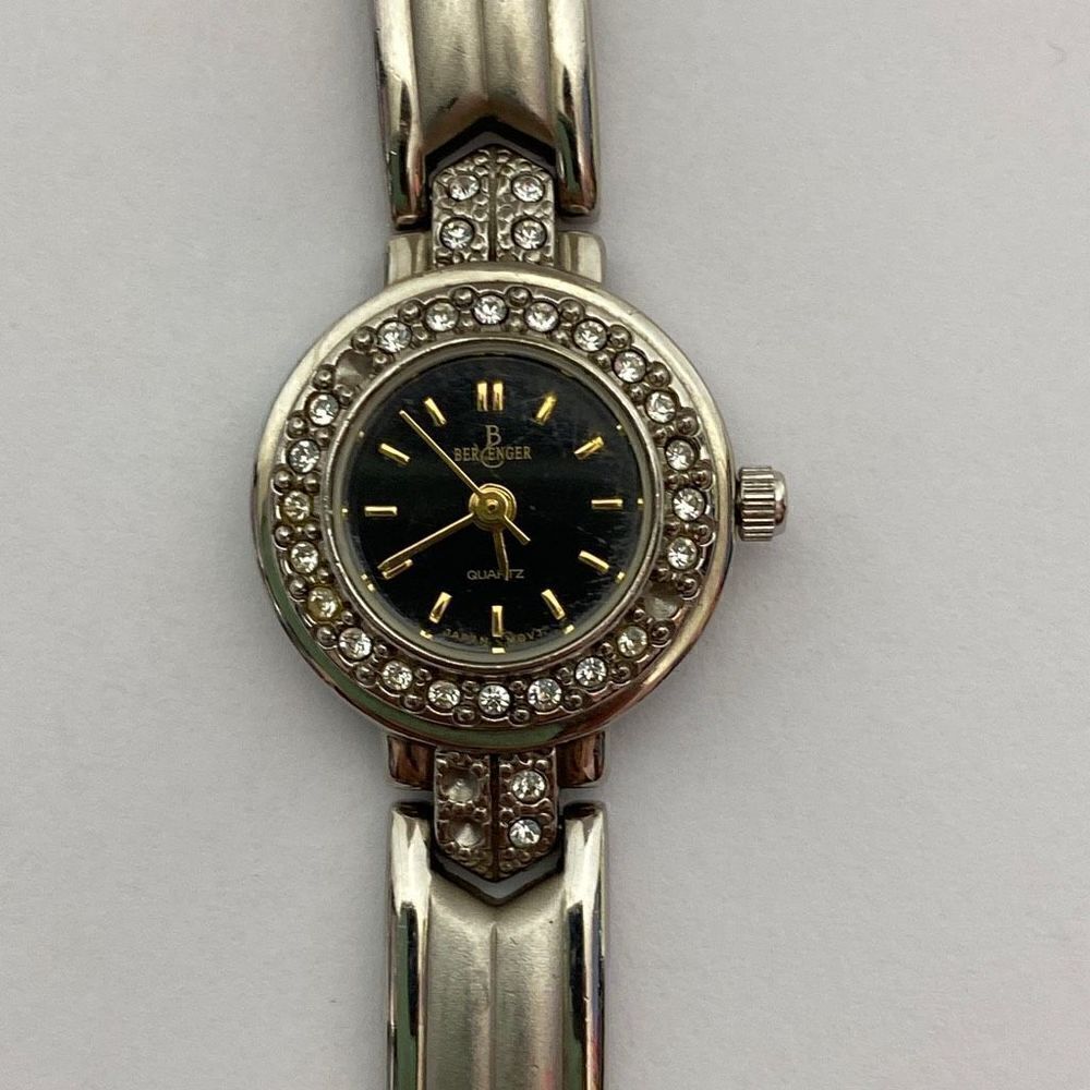 ‎Berenger Women's Stainless Steel Solid Brass Japan Movement Studded Round Watch